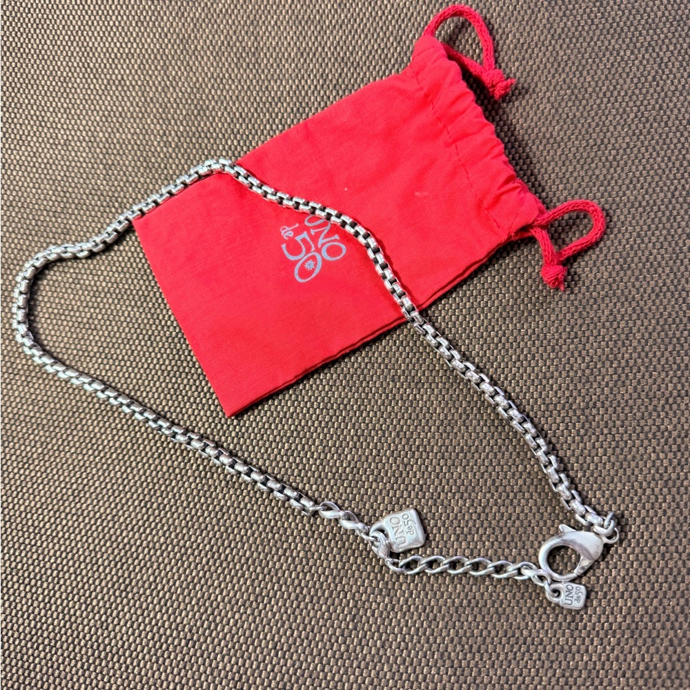 UNO de 50 Silver Necklace with Red Pouch